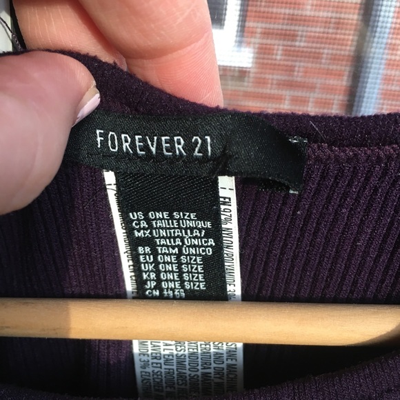 Form fitting dress - Picture 2 of 4